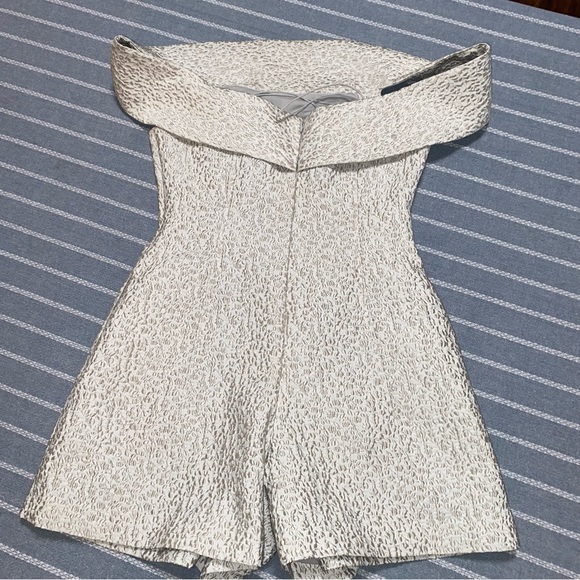 Jonathan‎ Simkhai Floral Off Shoulder Romper Size 6 - Picture 9 of 9